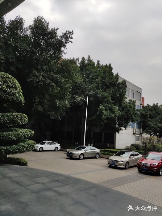 重庆工商大学(江北校区)图片