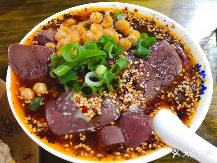 芳芳跷脚牛肉(百年传承店)招牌特色血旺图片