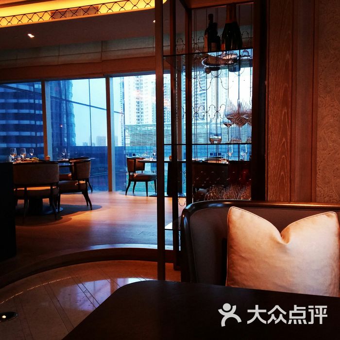 广州康莱德酒店·aroma馥地中海餐厅