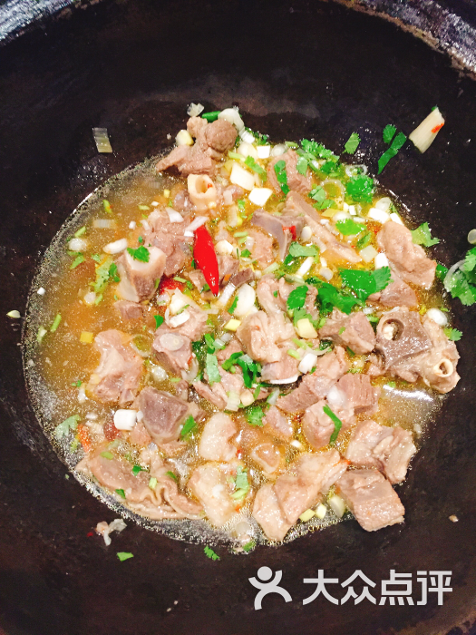 陕北铁锅现炖羊肉