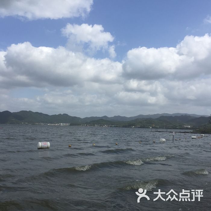 东钱湖阳光沙滩