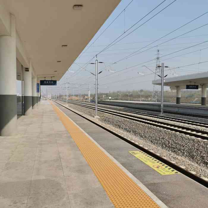 蓬莱市火车站-"蓬莱区站,火车站不大,位于蓬莱市南王街道.