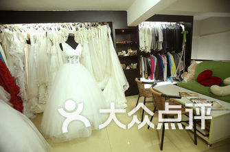 新会婚纱店_婚纱店