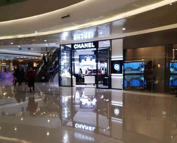 chanel(万象城店)-"万象城一楼真的是奢侈品聚集地,香奶奶在这.