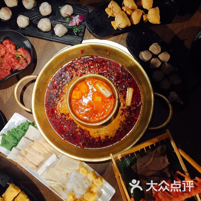 红魔重庆美蛙火锅(徐汇日月光店)图片 - 第1张