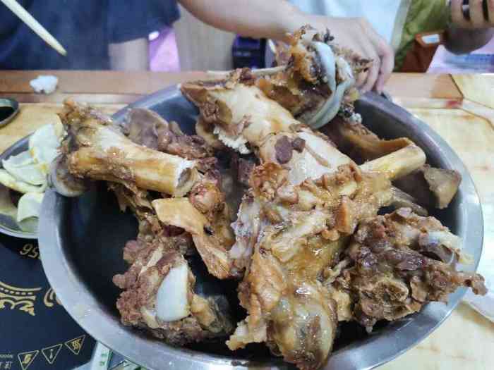永嘉猪头排锅贴(塘下店)-"地址:景德路40号 [薄荷]:夜