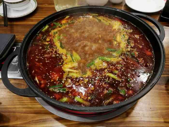 正宗鸭溪谢家豆豉火锅-"醉了 买的团购五人餐 去了六个大人一个小.