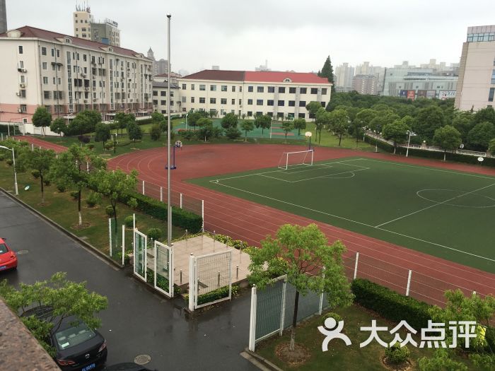 张桥小学足球场地-图片-上海运动健身-大众点评网