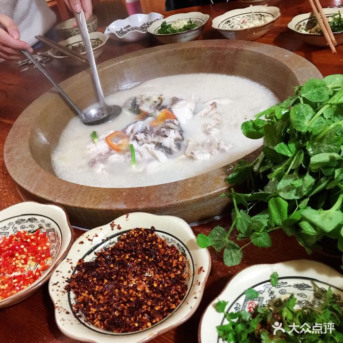 野生菌蒸汽石锅鱼汽锅鱼图片 第96张