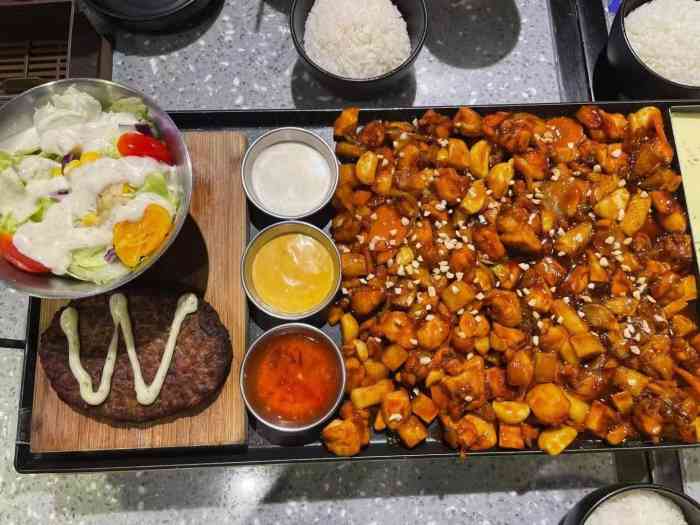 一米鸡肉韩式料理(华润万象汇店[薄荷]环境:环境不错,韩国小店的