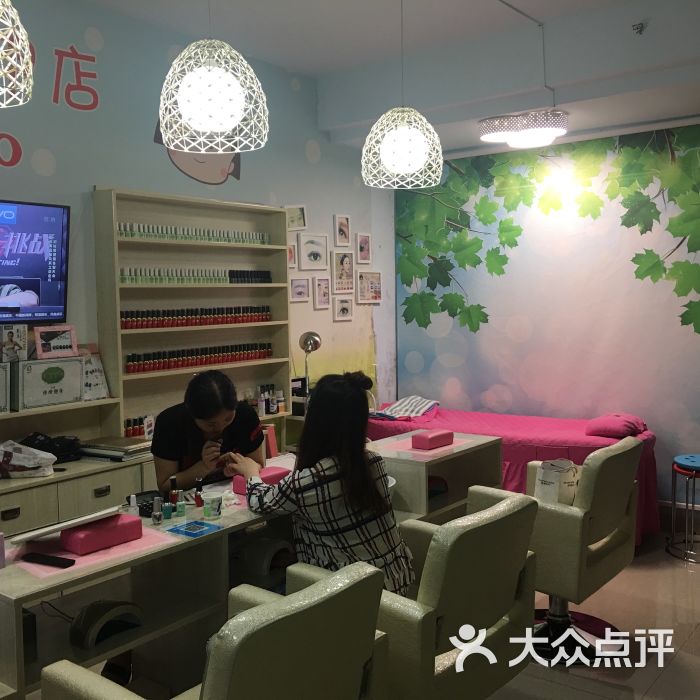 小丸子主题美甲店的点评