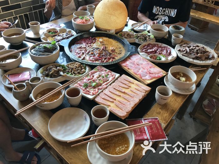 捞锅坝子老火锅(人和店)图片 第2张