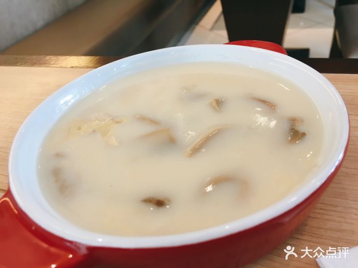 鸡茸蘑菇汤