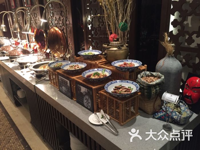 重庆江北希尔顿逸林酒店品味全日制餐厅的点评
