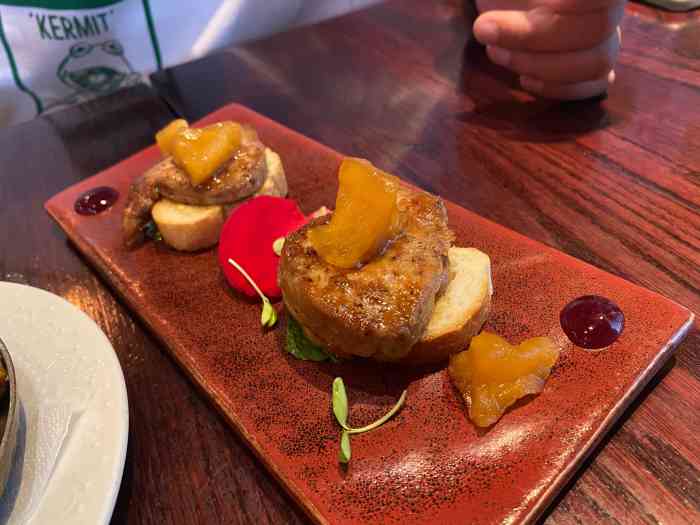 brownstone tapas&bar 布朗石西班牙餐厅酒吧(紫峰店)