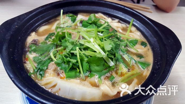 羊肉砂锅图片 - 第3张