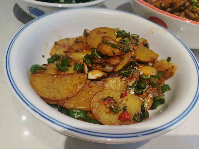 吴老三-"含浦的饭店吃过很多,这一家得口味,和价格.
