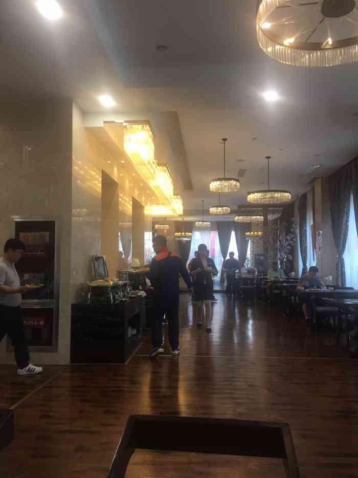 汇景饭店-"位置:镇江市大港兴港西路8号幸福广场. ."-大众点评移动版
