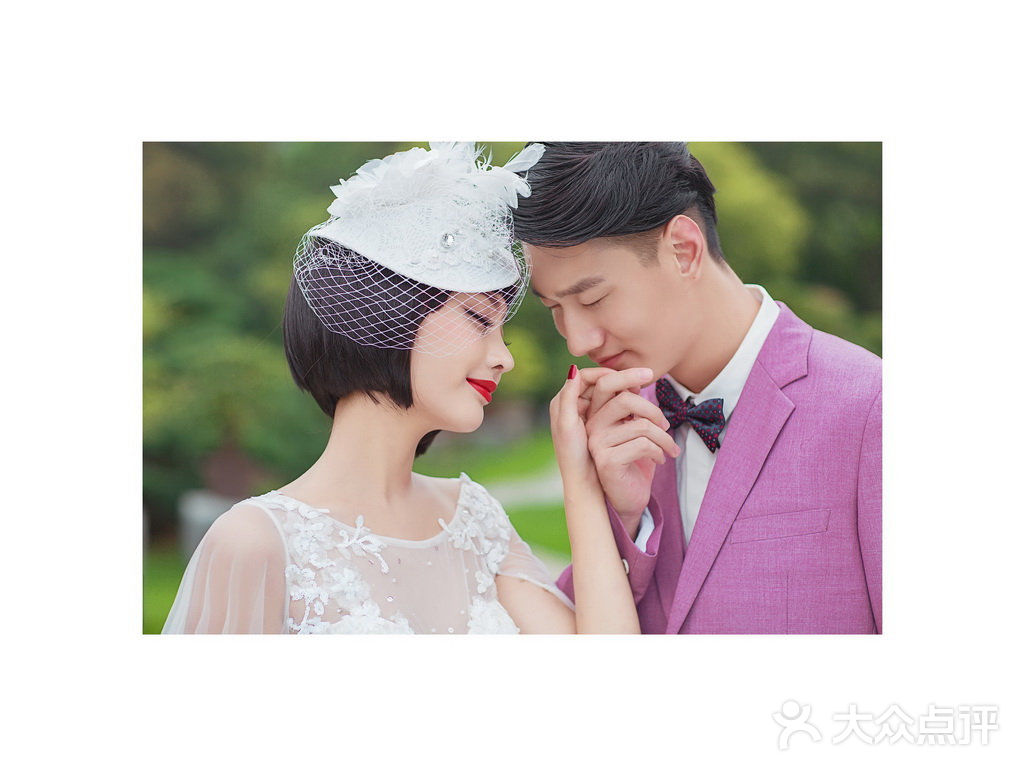 洛菲婚纱摄影_洛天依图片婚纱(2)