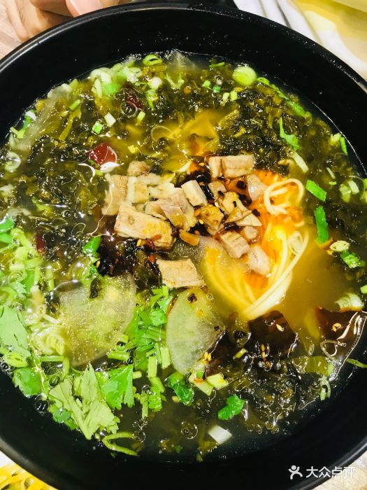 老坛酸菜牛肉面