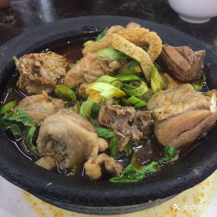 马老三一品砂锅(总店)麻辣鸡肉图片