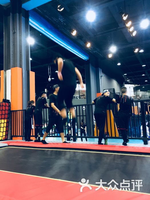 空气湃室内运动嘉年华(龙湖天街店)