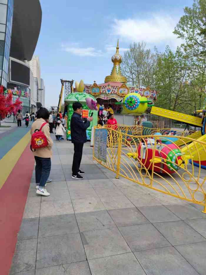 世纪港湾游乐场-"项目挺多海盗船 过山车 碰碰车 蹦床