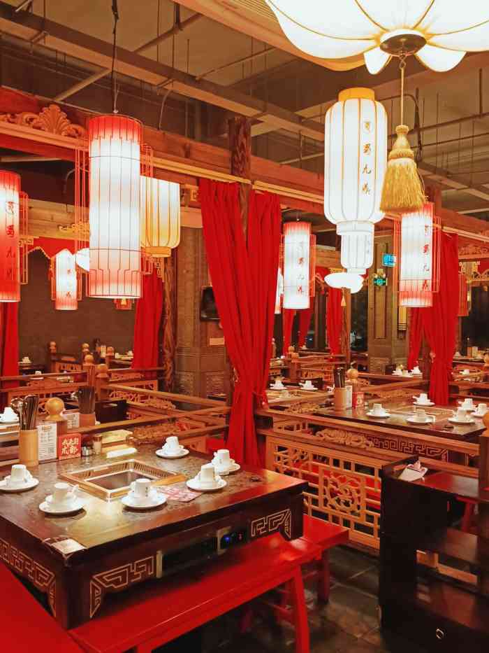 蜀九鼎火锅(永春店)-"环境一般,这是唯一一个还行的优点.饿,我.