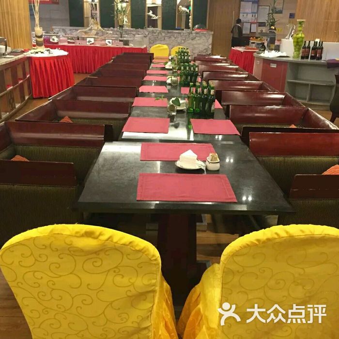 江鸿国际大饭店自助餐厅