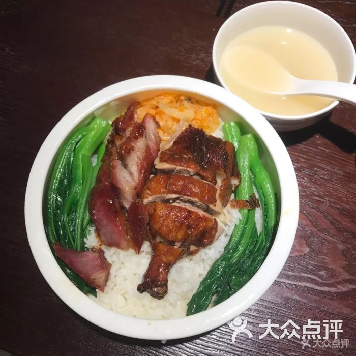 黄sir烧腊专家(恒生商业广场店)烧味双拼饭图片 - 第3张