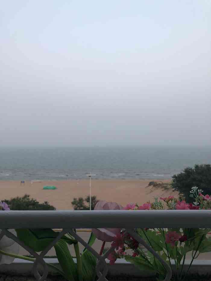 昌黎黄金海岸丰台文教宾馆-"位置绝对无敌,就在海边,选海景房躺在床上