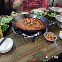 猪肉摊地摊火锅