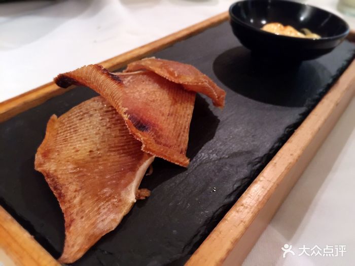 海鲜鱼市seafood wharf(衡山店)碳烤鱼翅配密制酱图片 - 第9168张