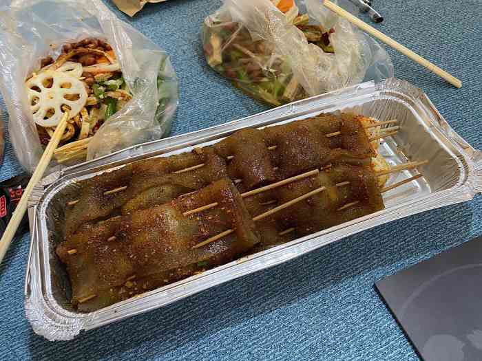 渝味鲜烤(纺织城店)-"第一次吃是看外卖评价说烤苕皮