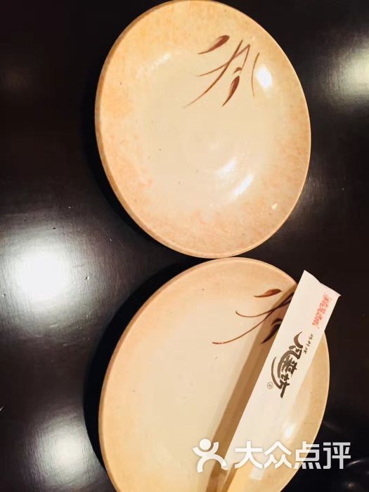 风来坊:算网红吧,很多人排队,味道确实.名古屋美