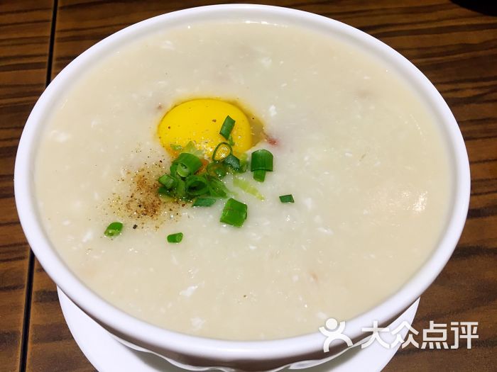 生滚窝蛋牛肉粥