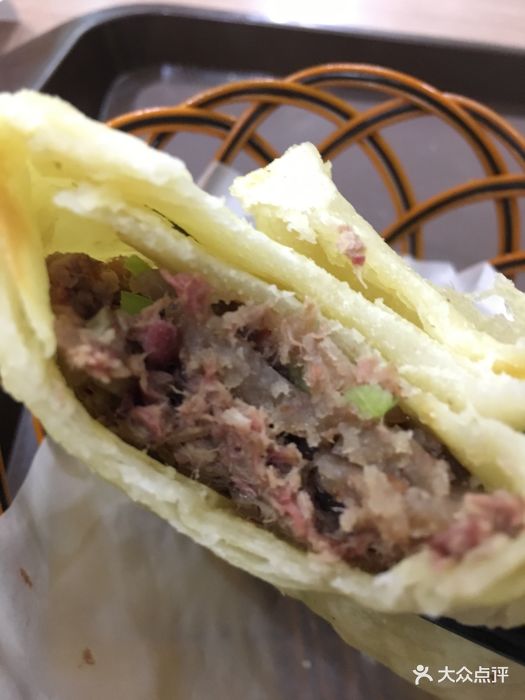 焖子肉火烧