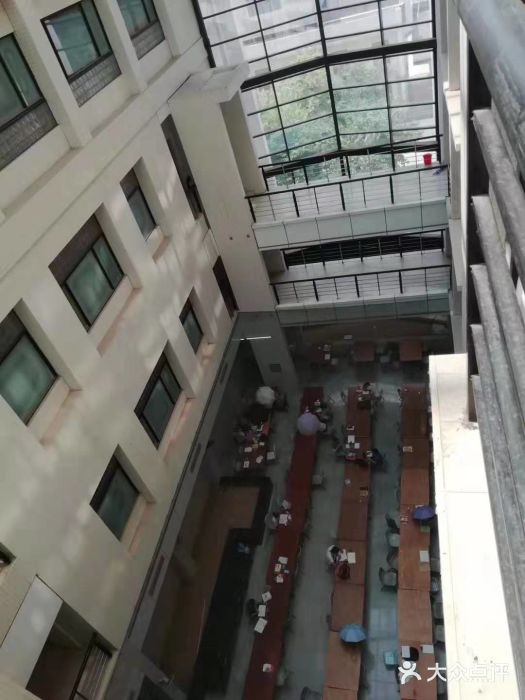 海南师范大学图书馆图片