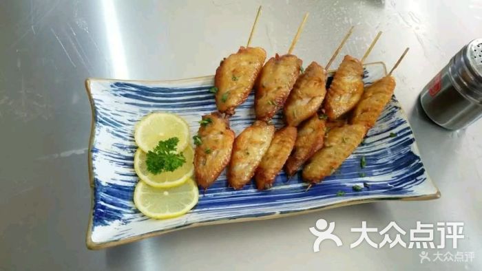 将就精品串串美食馆炸鸡翅图片 第5张