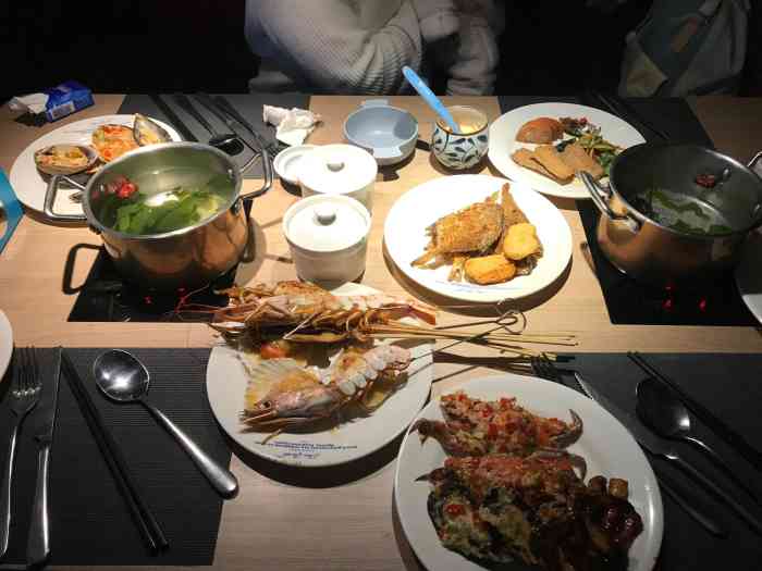 星伦多海鲜自助餐厅(金山万达店)