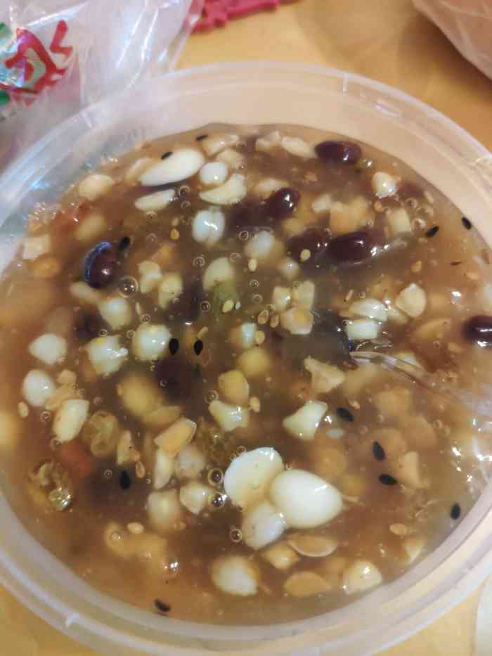 正宗杏仁茶莲子粥