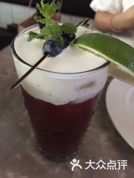 蓝莓奶盖