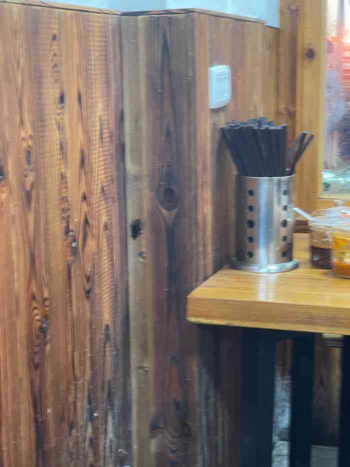 周丽君小吃(中东路店#苍蝇小馆 是挺老的一家店了 适9415来.