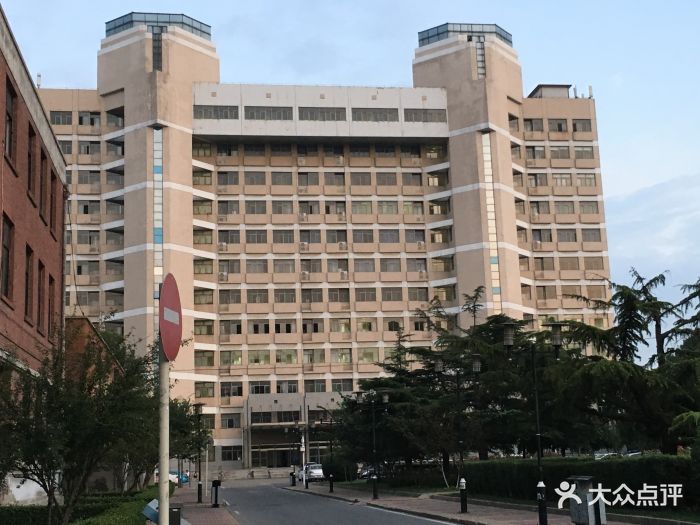 河北工业大学(北辰校区)教学楼图片