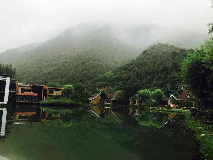 仙居谷度假村-"十一来到了密云仙居谷,依山傍水,清秀.