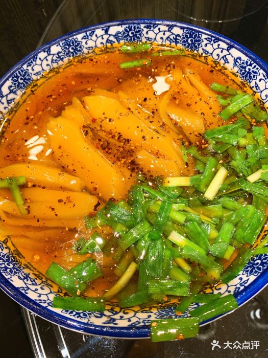 我们县城在大众点评网排名第一的饭馆禾河楼