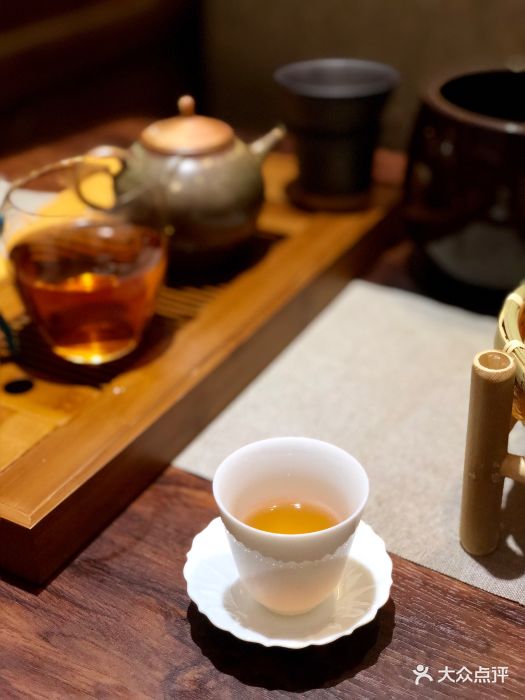 和闺蜜们周末小聚,吃完饭一查点评就找到这.