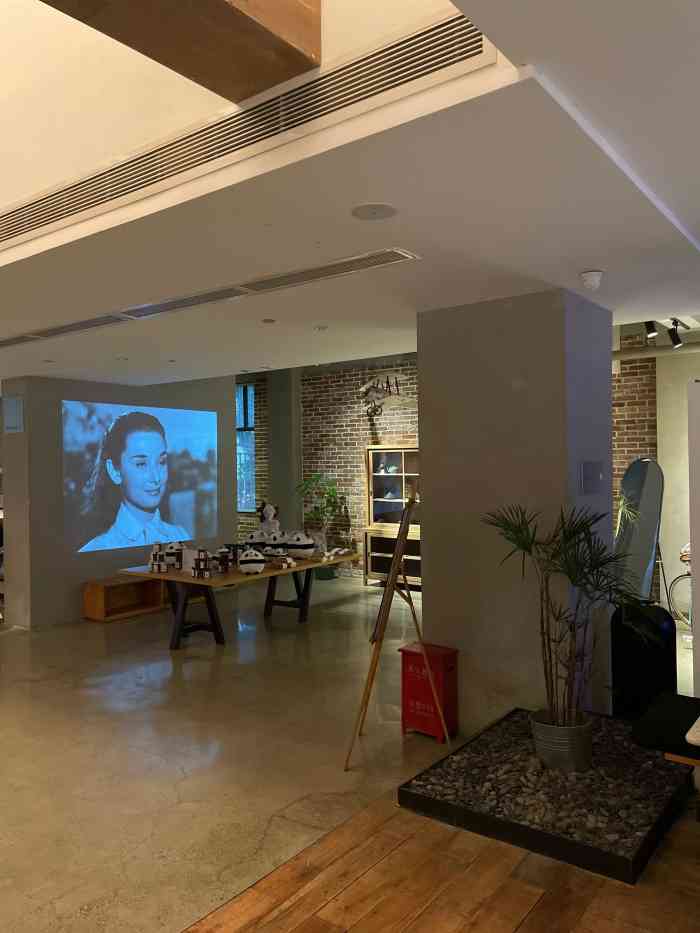 just chill restaurant&bar(瓦当瓦舍春熙路店)-"难得过来成都和朋友
