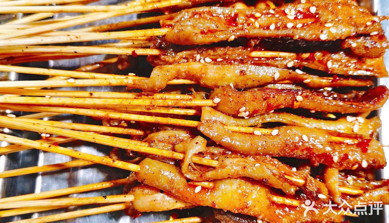 桂林美食 | 临桂仙湖路凯旋龙胜牛肉串9697