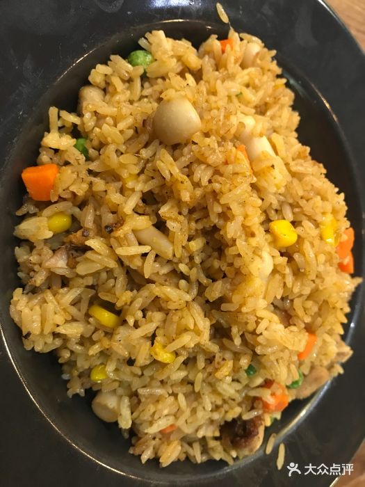 鸡腿炒饭